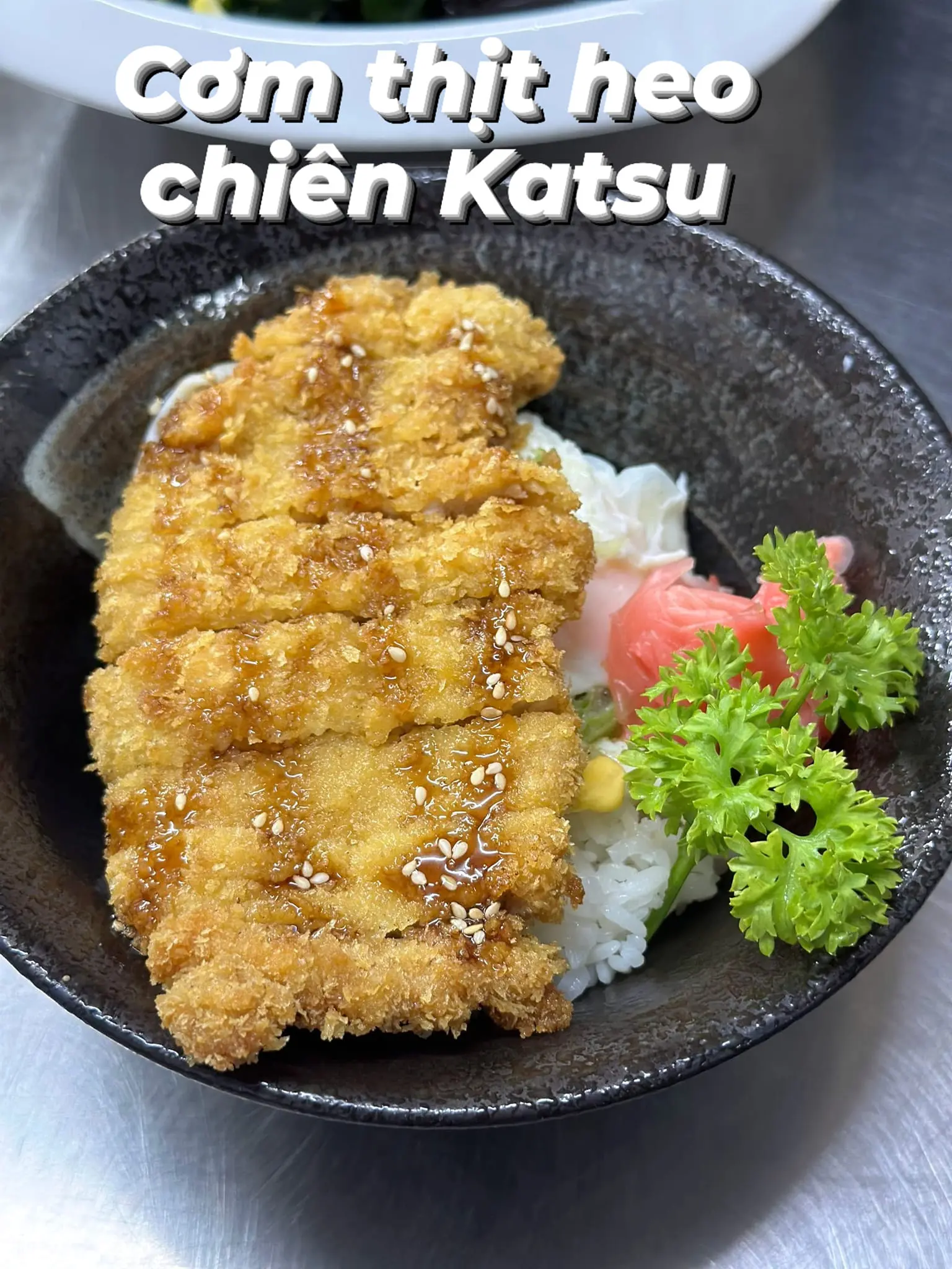 Hình ảnh Cơm heo chiên katsu - Tonkatsu don