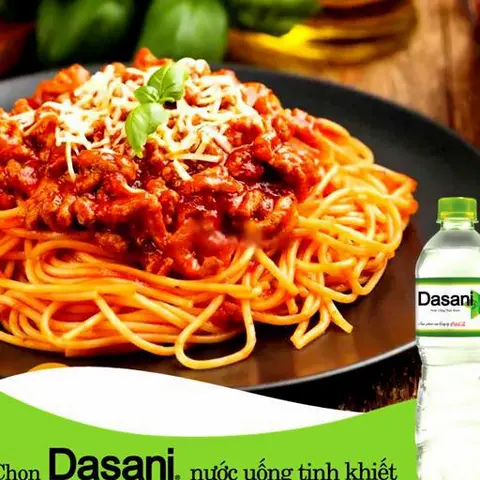 Hình ảnh Mi Ý và suối Dasani