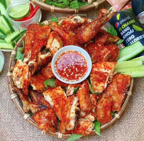 Hình ảnh Combo gà ta nướng muối ớt size chà bá da giòn ko cay - bánh bao chiên - gà thả vườn ên