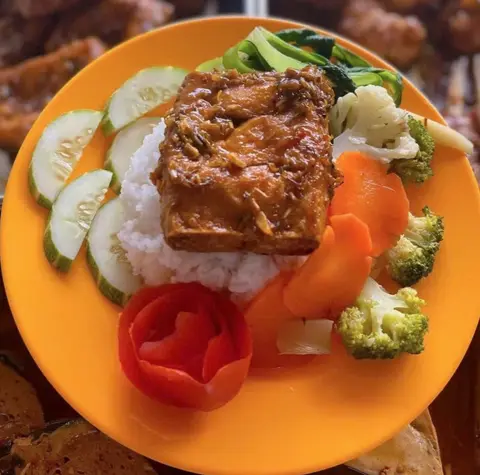 Hình ảnh Cơm đậu hủ chiên sả