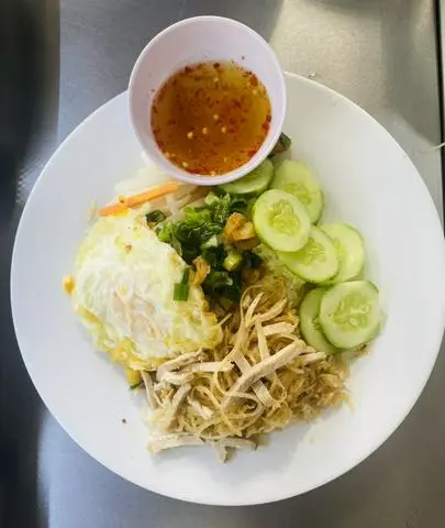 Hình ảnh Cơm tấm bì ốp la
