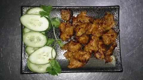 Hình ảnh Chặng dừng heo xào tiêu xanh