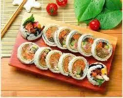 Hình ảnh Cơm cuộn thanh cua - 8 viên