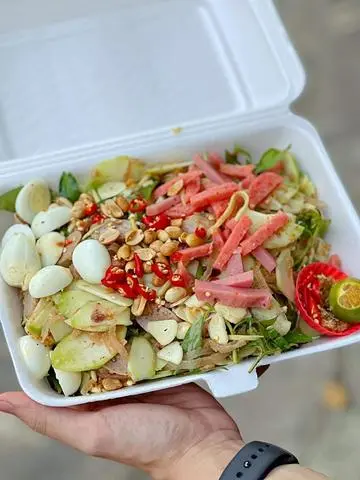 Hình ảnh Siêu to khổng lồ trộn chả heo ớt xiêm xanh