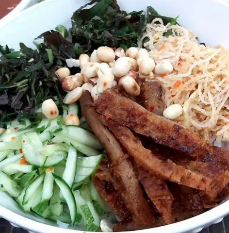 Hình ảnh Bún sườn bì chay