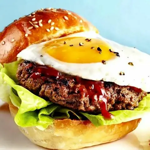 Hình ảnh BURGER BÒ TRỨNG