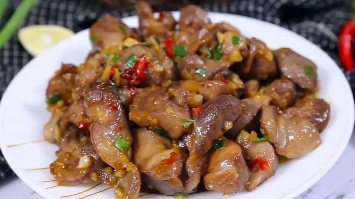Hình ảnh Lòng gà xào tỏi