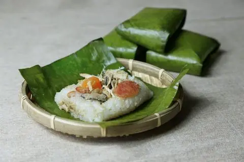 Hình ảnh Xôi gà nấm đông cô