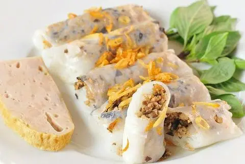 Hình ảnh Bánh cuốn nóng nhân thịt - chả lụa - nem - chả Huế