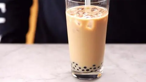 Hình ảnh Hồng trà sữa hạnh nhân