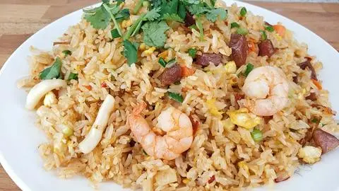 Hình ảnh Cơm chiên hải sản