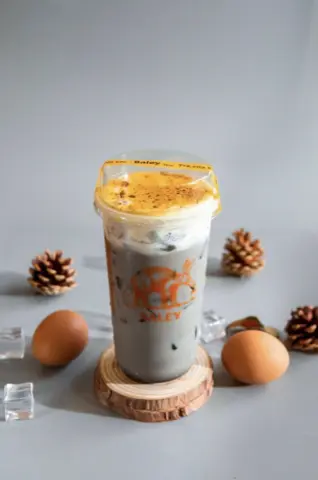 Hình ảnh Trà sữa mun kem trứng nướng