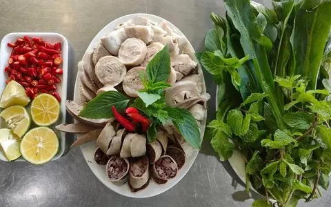 Hình ảnh Đĩa lòng đầy đủ 2 người ăn