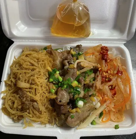 Hình ảnh Bún bì thịt nướng