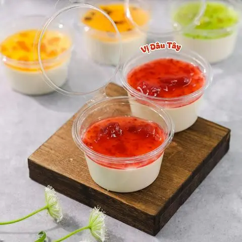 Hình ảnh Panna cotta dâu tây