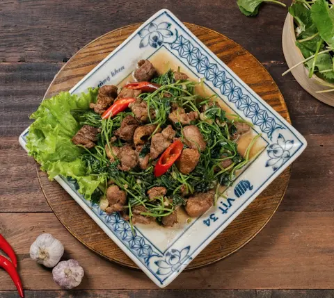 Hình ảnh Vịt xào rau má