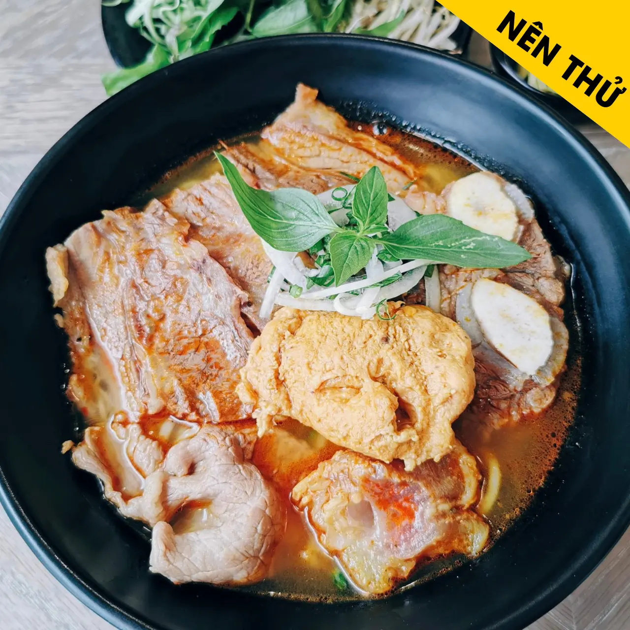 Hình ảnh Bún bò đặc biệt sườn sụn bò