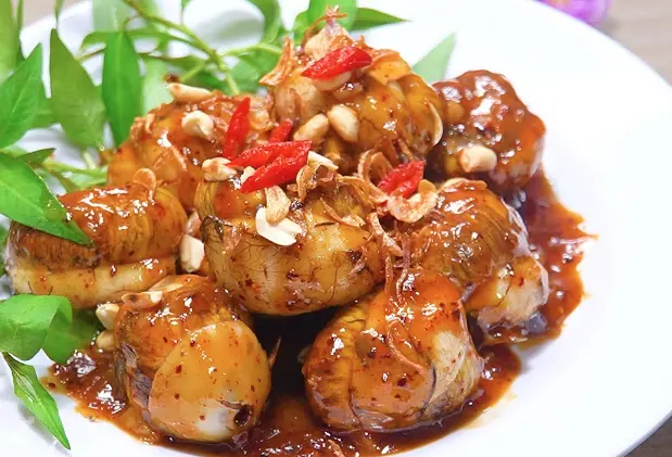 Hình ảnh Vịt lộn xào me - 2 quả
