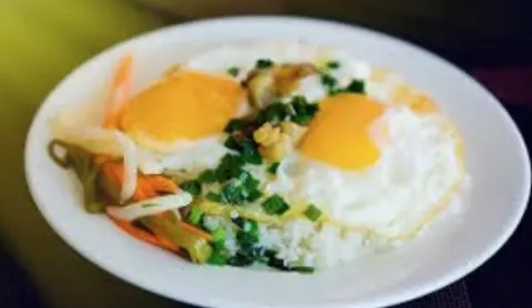 Hình ảnh Cơm trứng ốp la