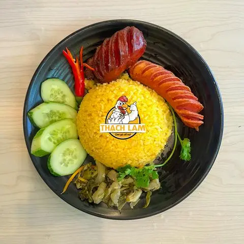 Hình ảnh Cơm xúc xích lạp xưởng