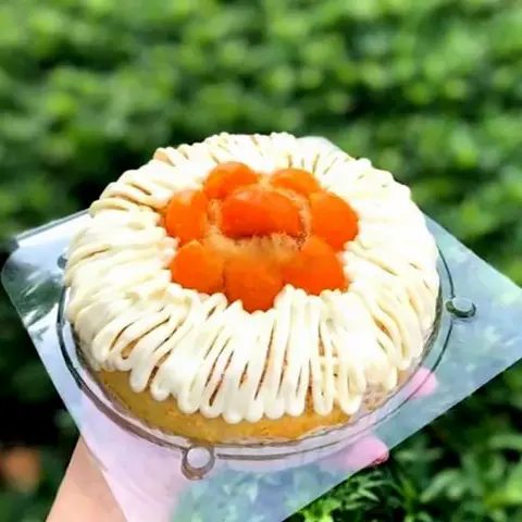 Hình ảnh Bánh bông lan trứng muối size 16cm