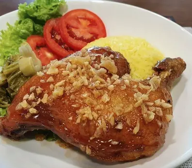 Hình ảnh Cơm gà bơ tỏi