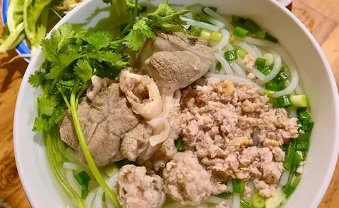 Hình ảnh Bánh canh giò nạc