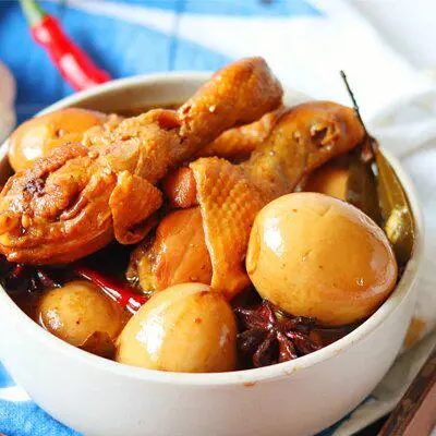 Hình ảnh Thịt kho trứng đùi gà
