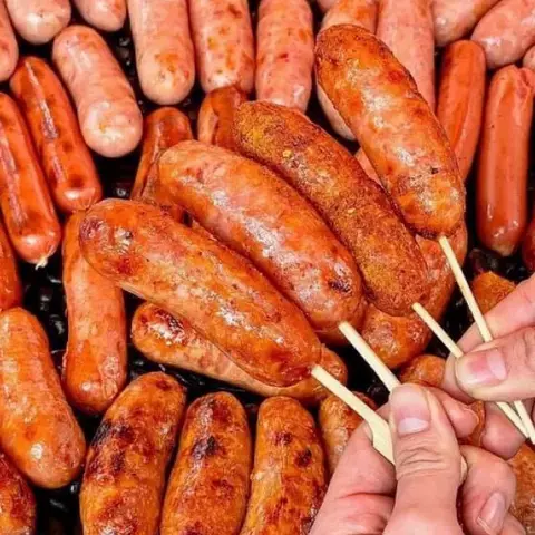 Hình ảnh Combo 3 cây lạp xưởng nướng đá