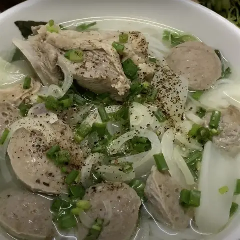 Hình ảnh Bún bò nạm bò viên