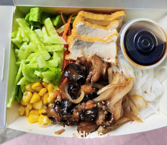 Hình ảnh Bún nước tương ốc truyền thống