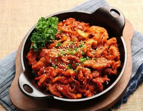 Hình ảnh Thịt ba chỉ xào cay