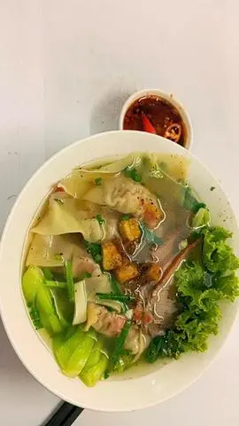 Hình ảnh Hoành thánh xá xíu