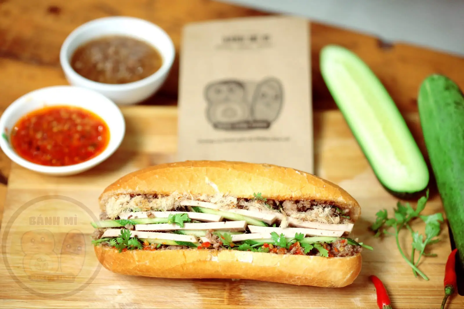 Hình ảnh Bánh mì ổ siêu nhân