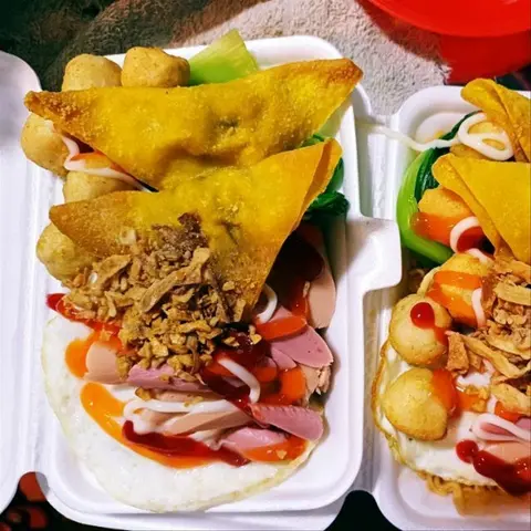 Hình ảnh Mì trộn đặc biệt