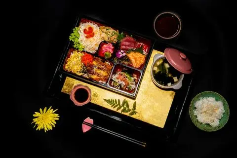 Hình ảnh Bento lươn Nhật nướng - sashimi - roasted eel - sashimi bento box - set02