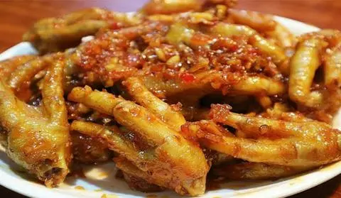 Hình ảnh Chân gà cháy tỏi