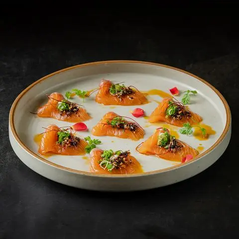 Hình ảnh Carpaccio cá hồi cay