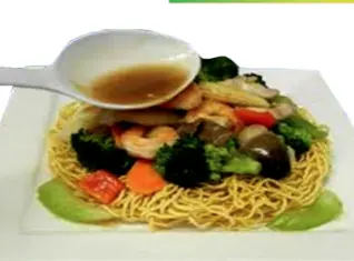 Hình ảnh Mì xào giòn chay