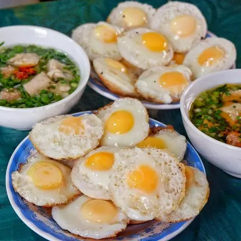 Hình ảnh Bánh căn trứng