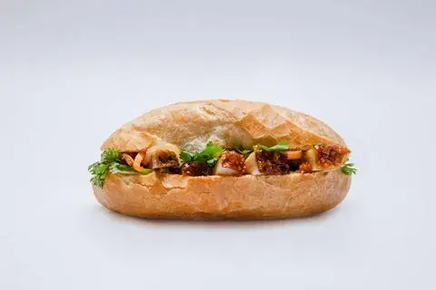 Hình ảnh Bánh mì heo quay