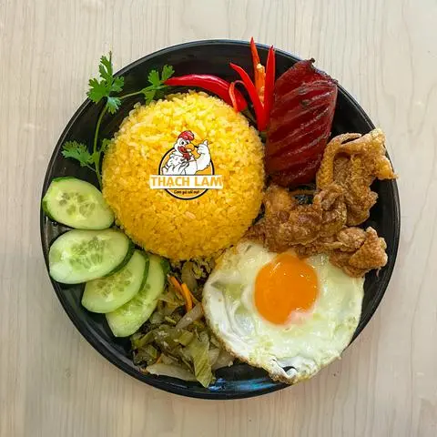 Hình ảnh Cơm lạp xưởng trứng - da gà