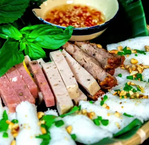 Hình ảnh Bánh hỏi thịt nướng+nem chua
