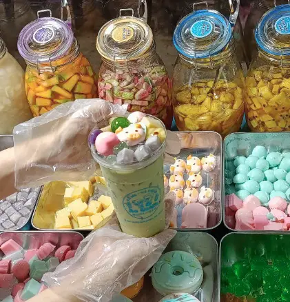 Hình ảnh Trà sữa Thái xanh full topping