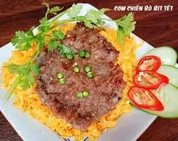 Hình ảnh Cơm chiên bò bít tết