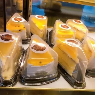 Hình ảnh Bánh kem tam giác chanh dây