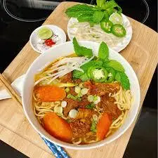 Hình ảnh Mì sợi trứng bò kho