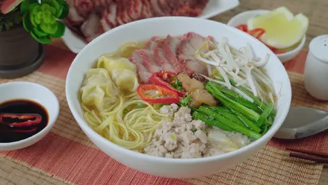 Hình ảnh Mì thịt heo