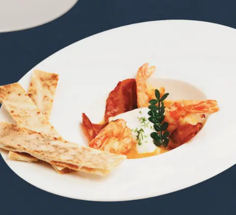 Hình ảnh Creamy poached egg with toger prawn - crispy bacon