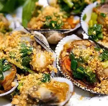 Hình ảnh Sò lông nướng mỡ hành